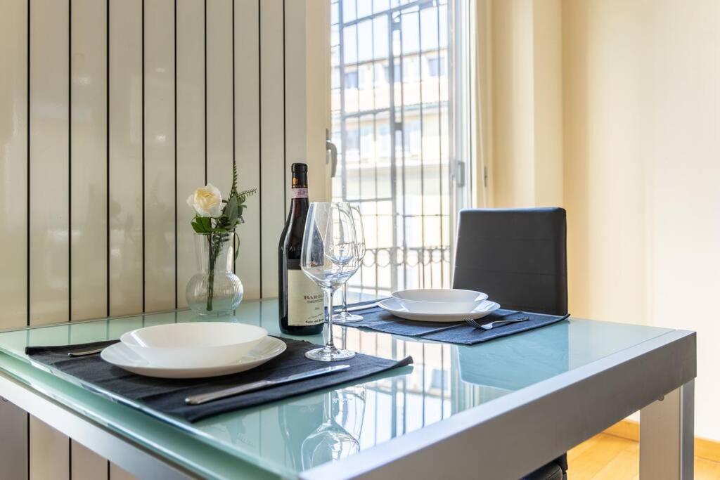 Napoleone'S Nest - Elegant And Central Милано Екстериор снимка